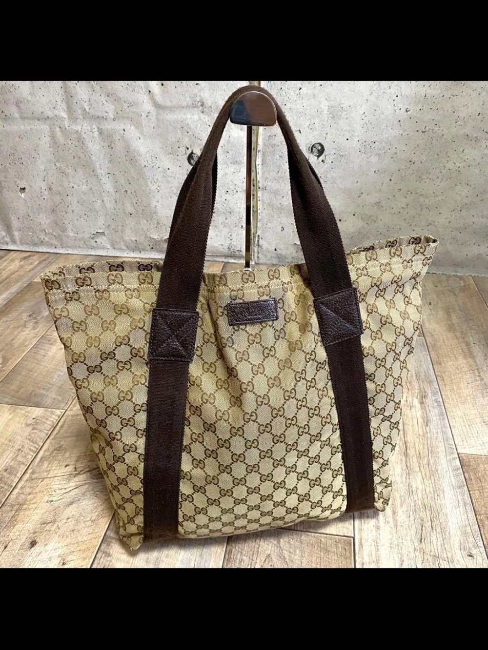 Gucci Beige GG Supreme Canvas Tote with Brown Straps